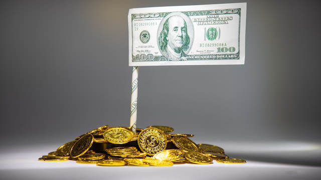 Amid the US banking crisis, the global economy is on the verge of recession
