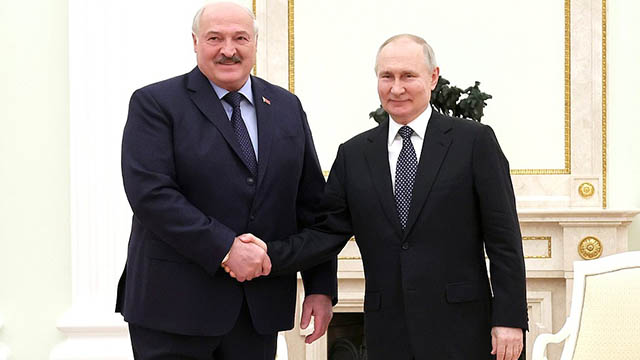 Putin and Lukashenko discussed improving bilateral ties till late at night before Union meet