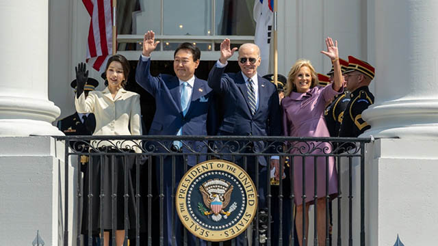 US President Joe Biden and RoK President Yoon Suk-yeol at White House.