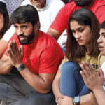 Protesting wrestlers win support from farmers