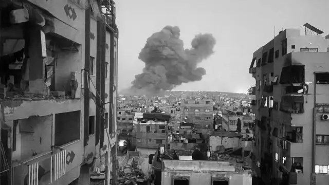 After targeting the UNRWA clinic on Wednesday, Israeli attacks on Gaza continued, killing over 100 as schools and mosques came under fire.