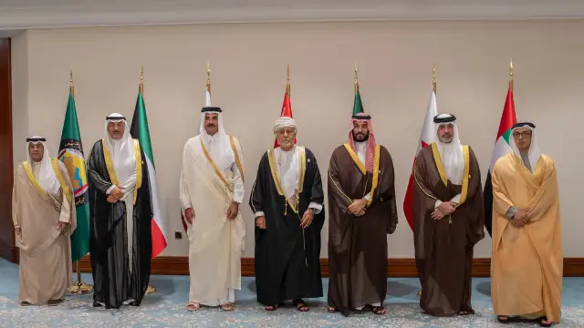 Arab League Summit in Doha produces vague declaration after Israeli attack on Qatar. Regional security plan to remain elusive due to fear.