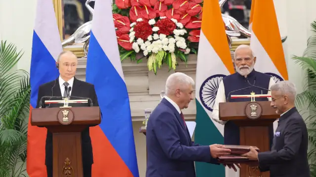 Gaza and Iran issues mentioned in India-Russia declaration, signed during Putin's visit, exhibit how Moscow bends to appease New Delhi.